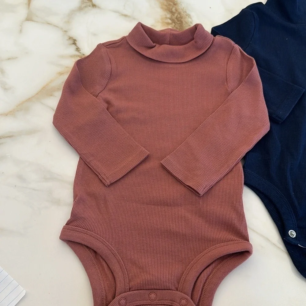Carters organic turtle neck 2pc